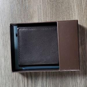 Brookstone Mens Black Leather Trifold Wallet